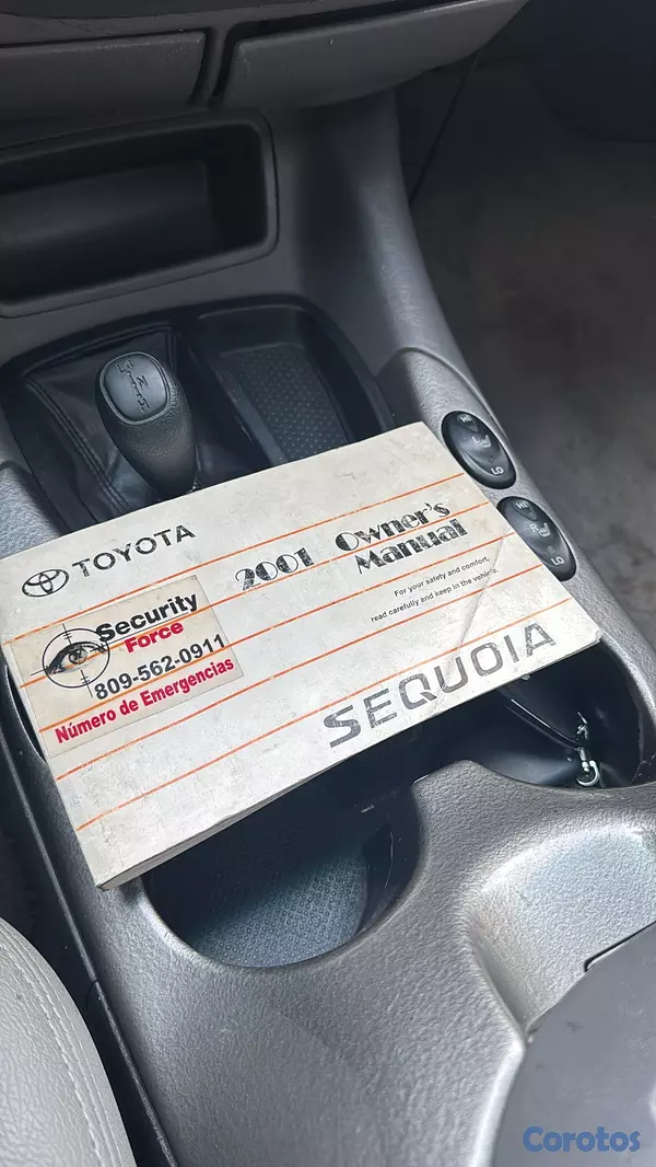 jeepetas y camionetas - Toyota Sequoia 2001 8