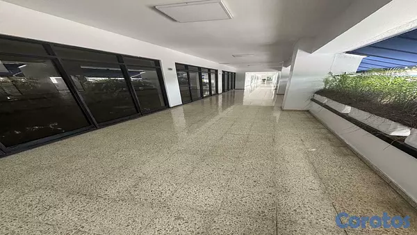 oficinas y locales comerciales - Alquiler Local Comercial Naco 2do piso 150Mts 6