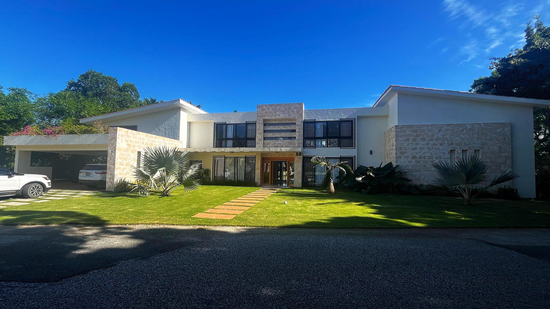 casas vacacionales y villas - IMPRESIONANTE VILLA DE LUJO EN METRO COUNTRY CLUB 0