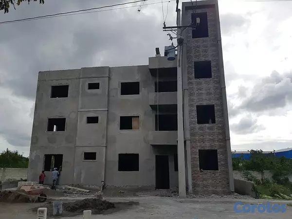 otros inmuebles - Edificio de 3 apartamentos en construcción 2