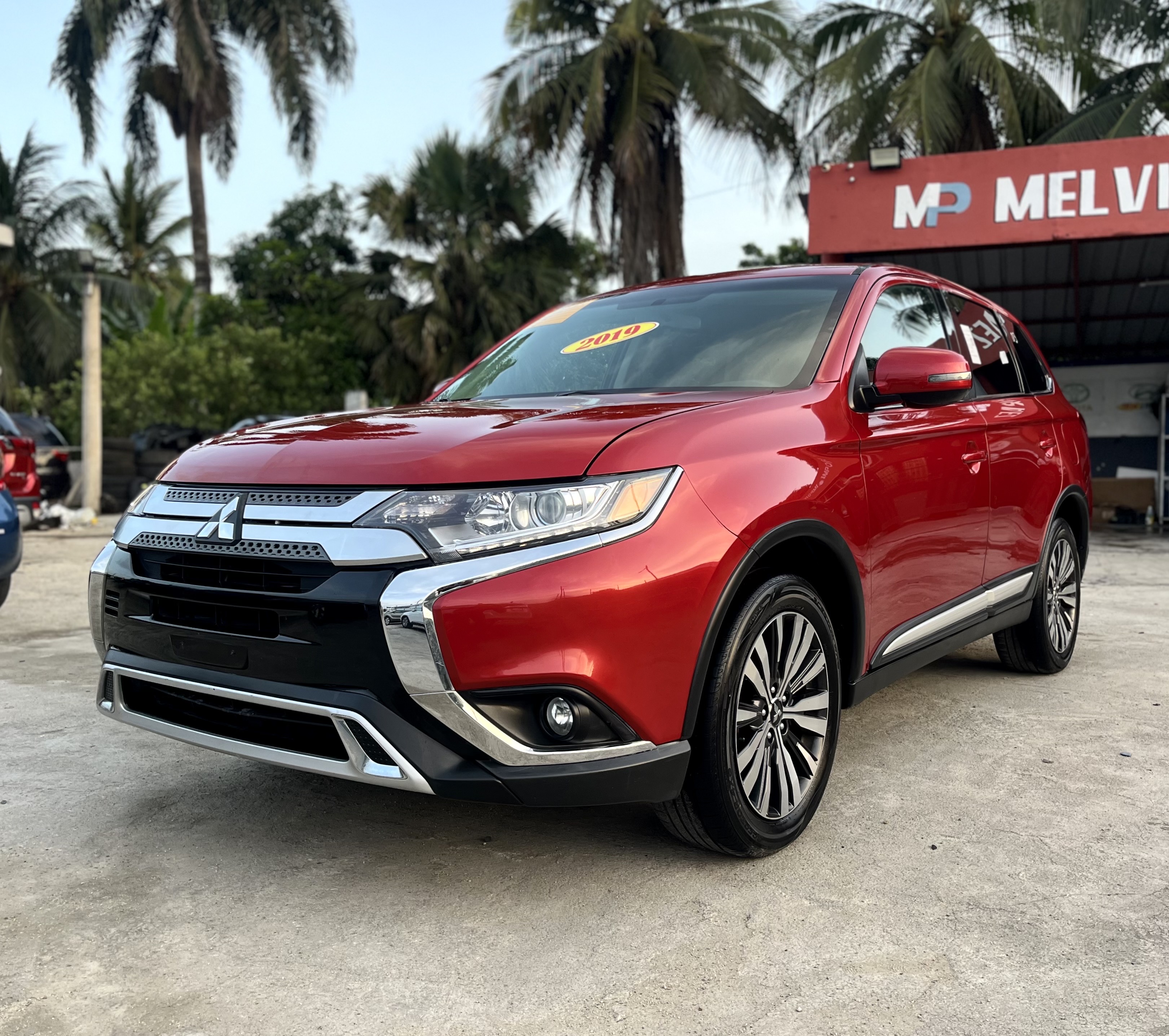 jeepetas y camionetas - Mitsubishi Outlander 2019 - 3 filas de asientos  0