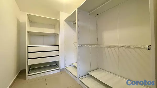apartamentos - Apartamento en venta o alquiler en Bella vista a pasitos de la Sarasota 9
