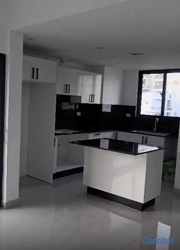apartamentos - Alquiler Apartamento de 3 Habitaciones, Evaristo 2