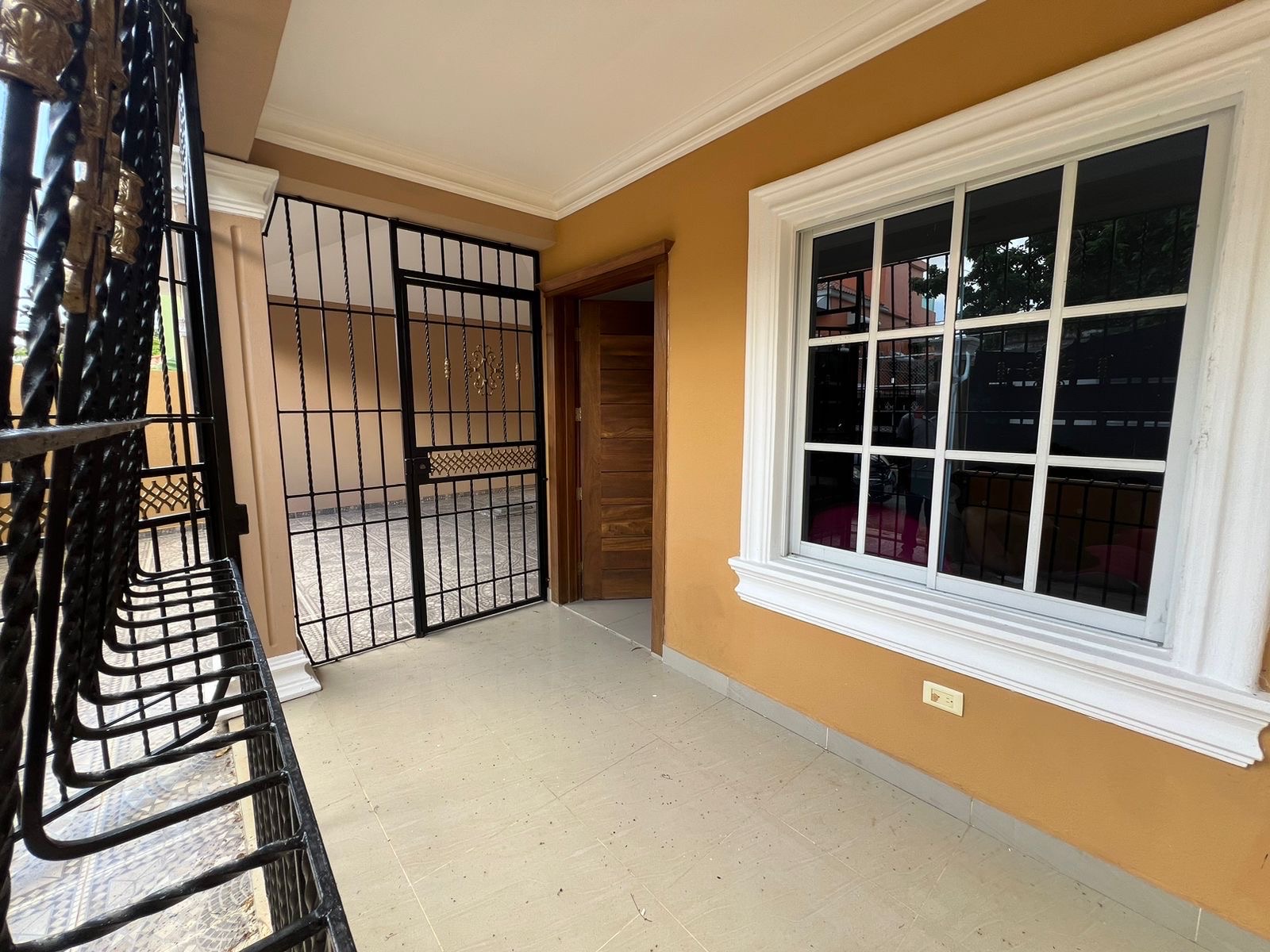 casas - venta de casa en la autopista de san Isidro brisa oriental santo domingo este  9