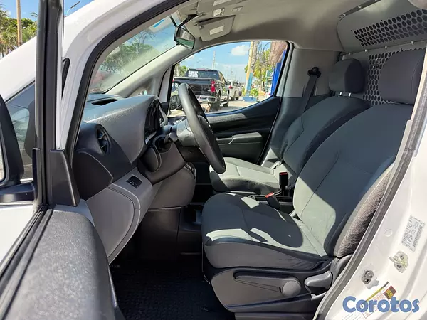 jeepetas y camionetas - Nissan NV200 2020 7