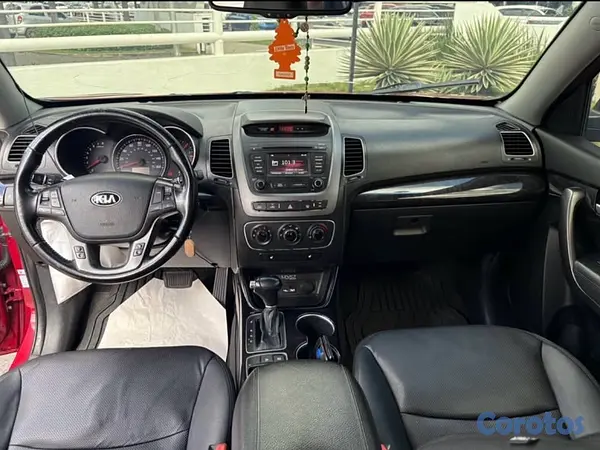 jeepetas y camionetas - Kia Sorento 2014 Negociable 5