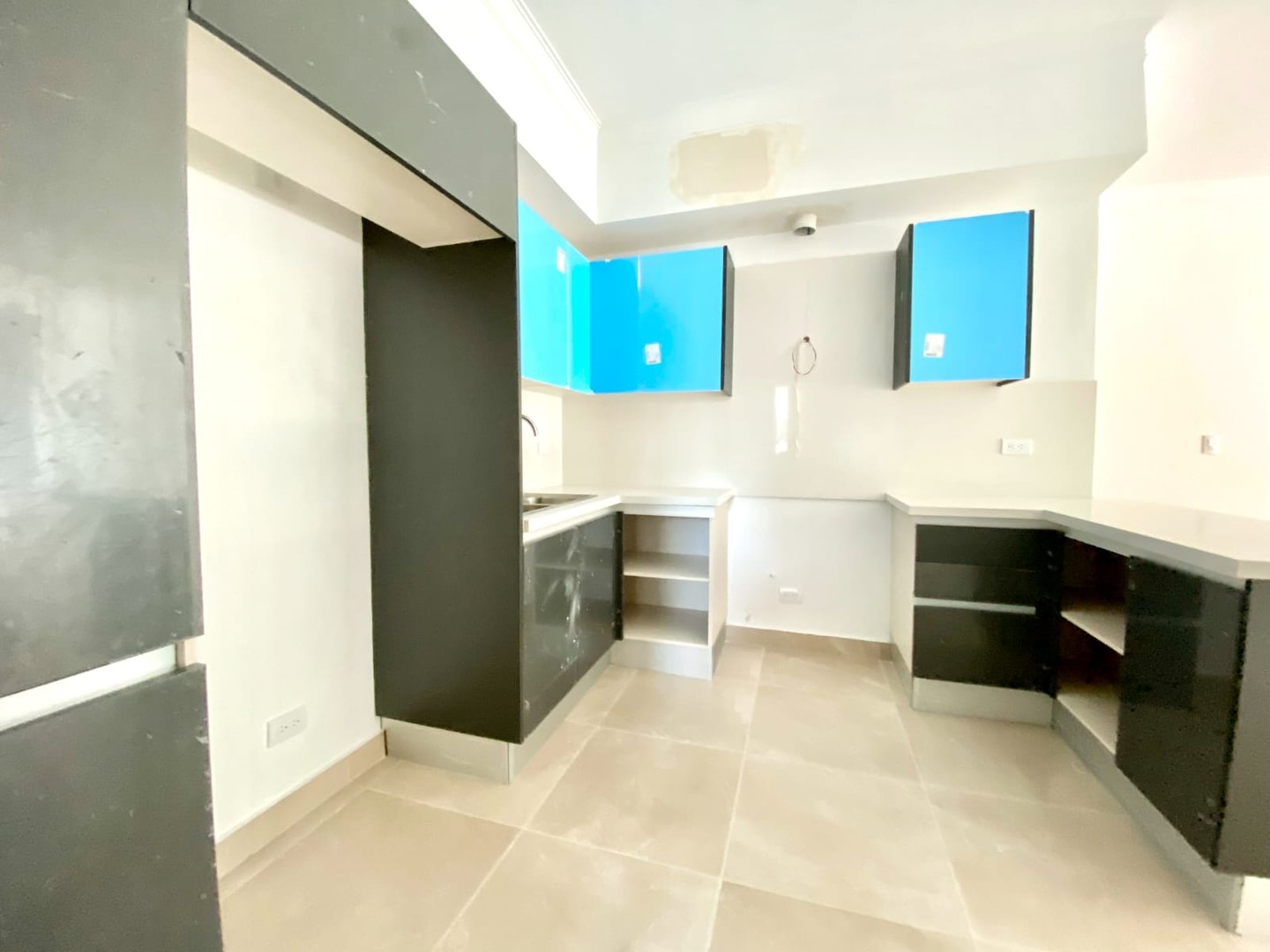 apartamentos - Apartamento con línea blanca en Naco con 2 habitaciones 2