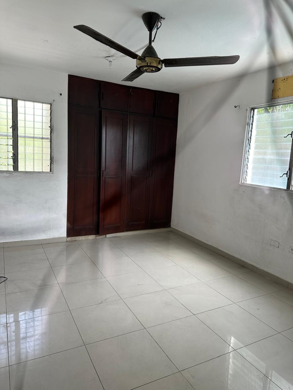 casas - Vendo independencia klm 9 y medio precio RD$12.3 p 8