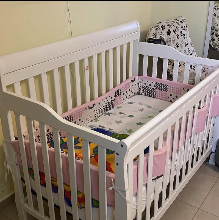 muebles y colchones - Cuna con colchón oportunidad 