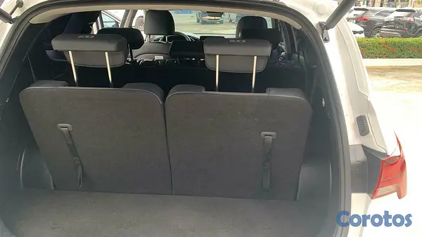 jeepetas y camionetas - 2021 Hyundai Santa Fe SEL Diesel  5