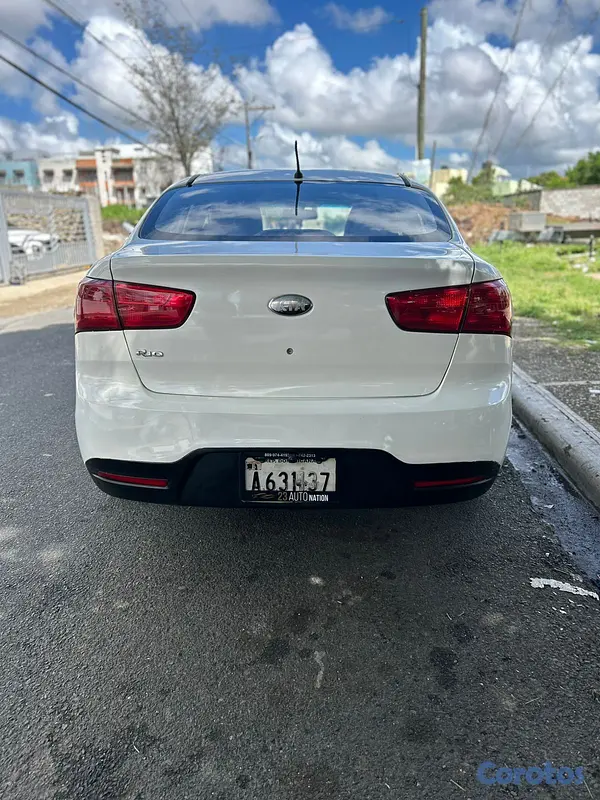 carros - Kia rio 2015 de lacasa 7