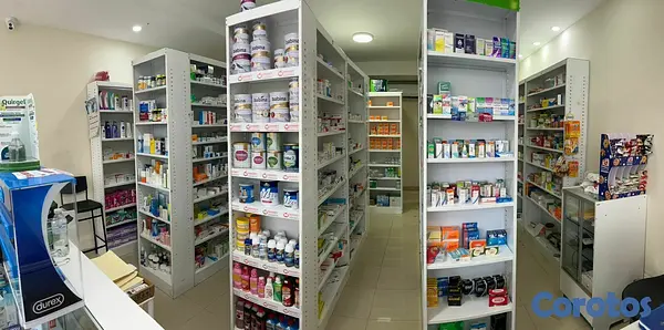 negocios en venta - VENDO FARMACIA EN SANTO DOMINGO 3