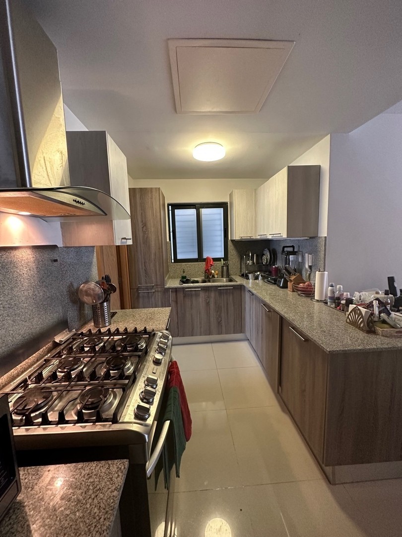 apartamentos - 🔵 Apartamento 3er piso en arroyo hondo viejo
 0
