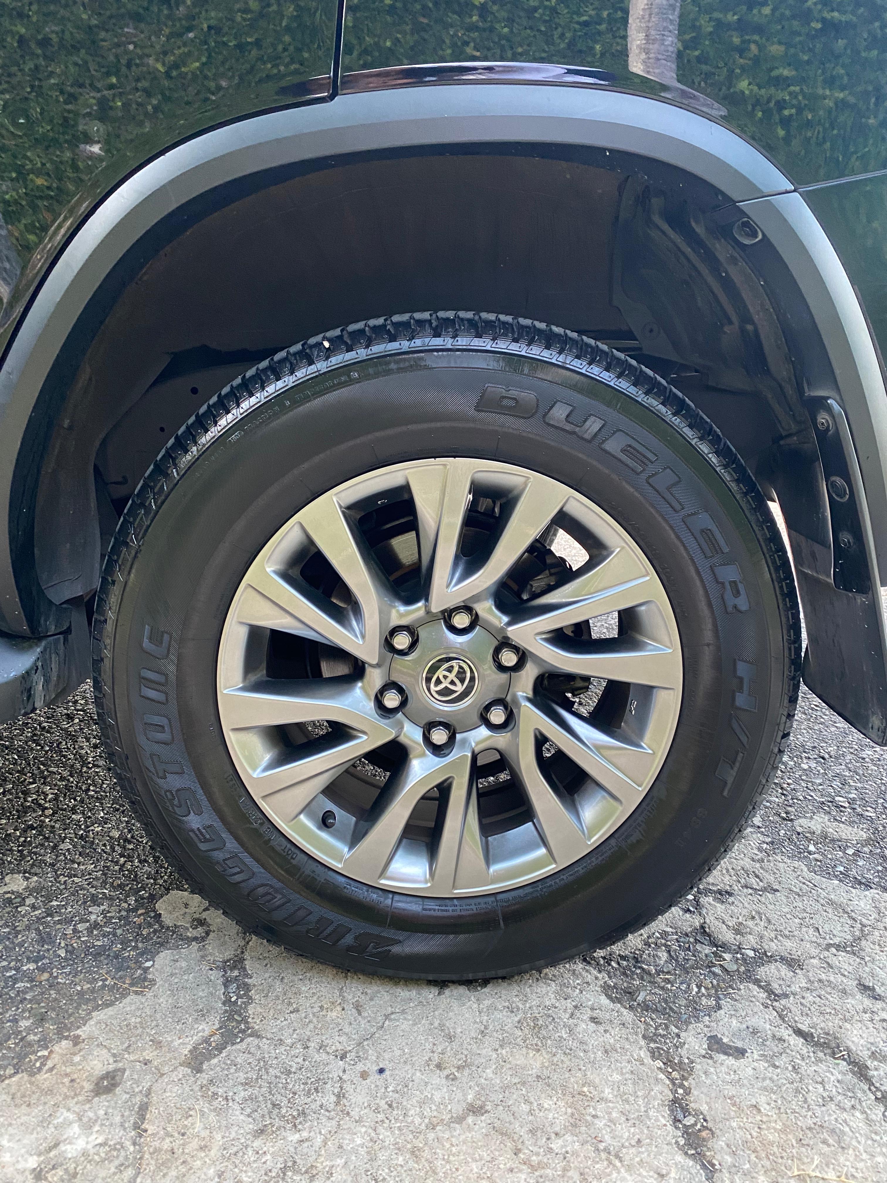 jeepetas y camionetas - Toyota Fortuner SRV 4WD 2022 - Delta  4