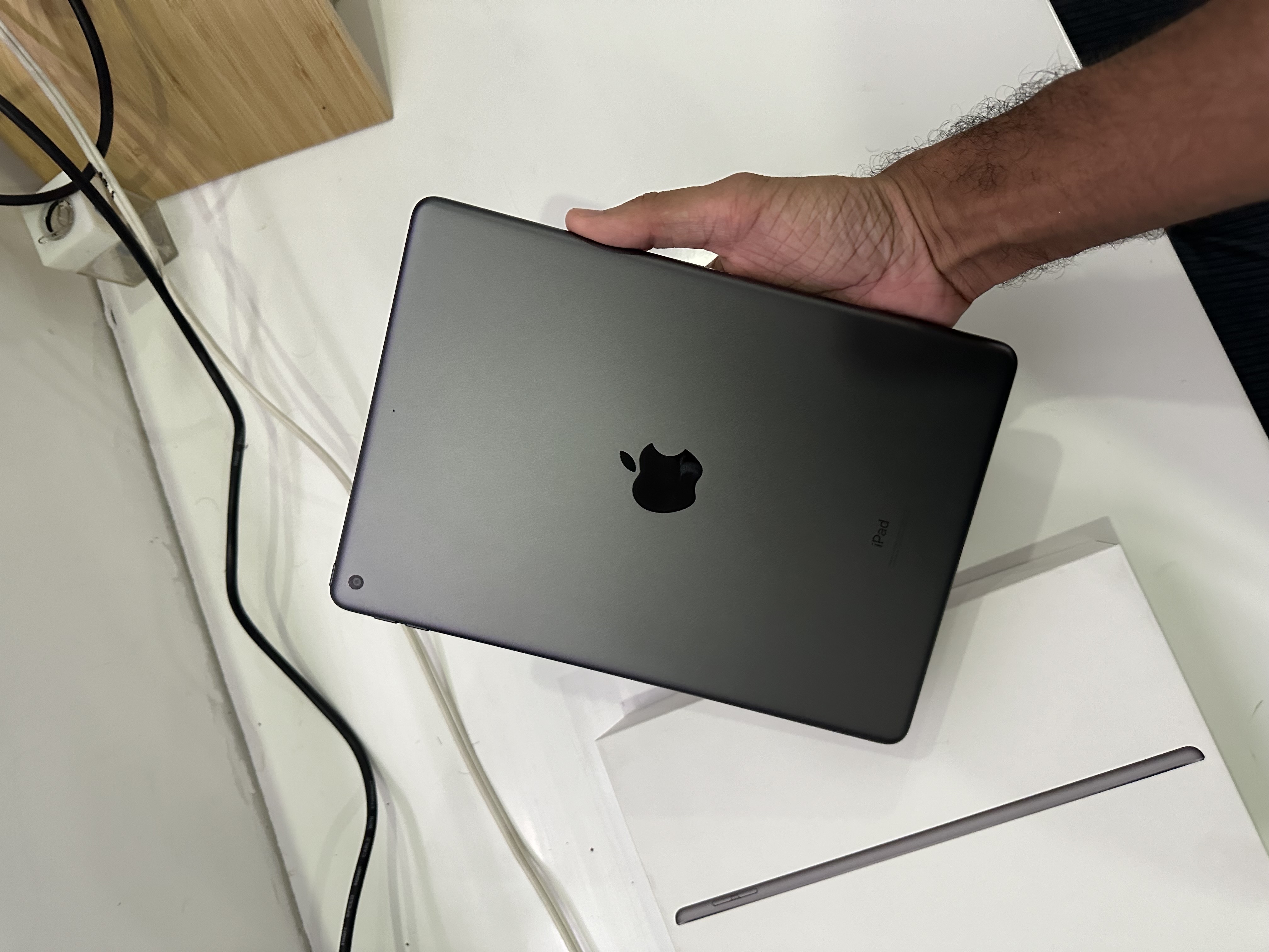 celulares y tabletas - IPad 8va Generación (8th Generation) - 32 GB - Space Gray 2