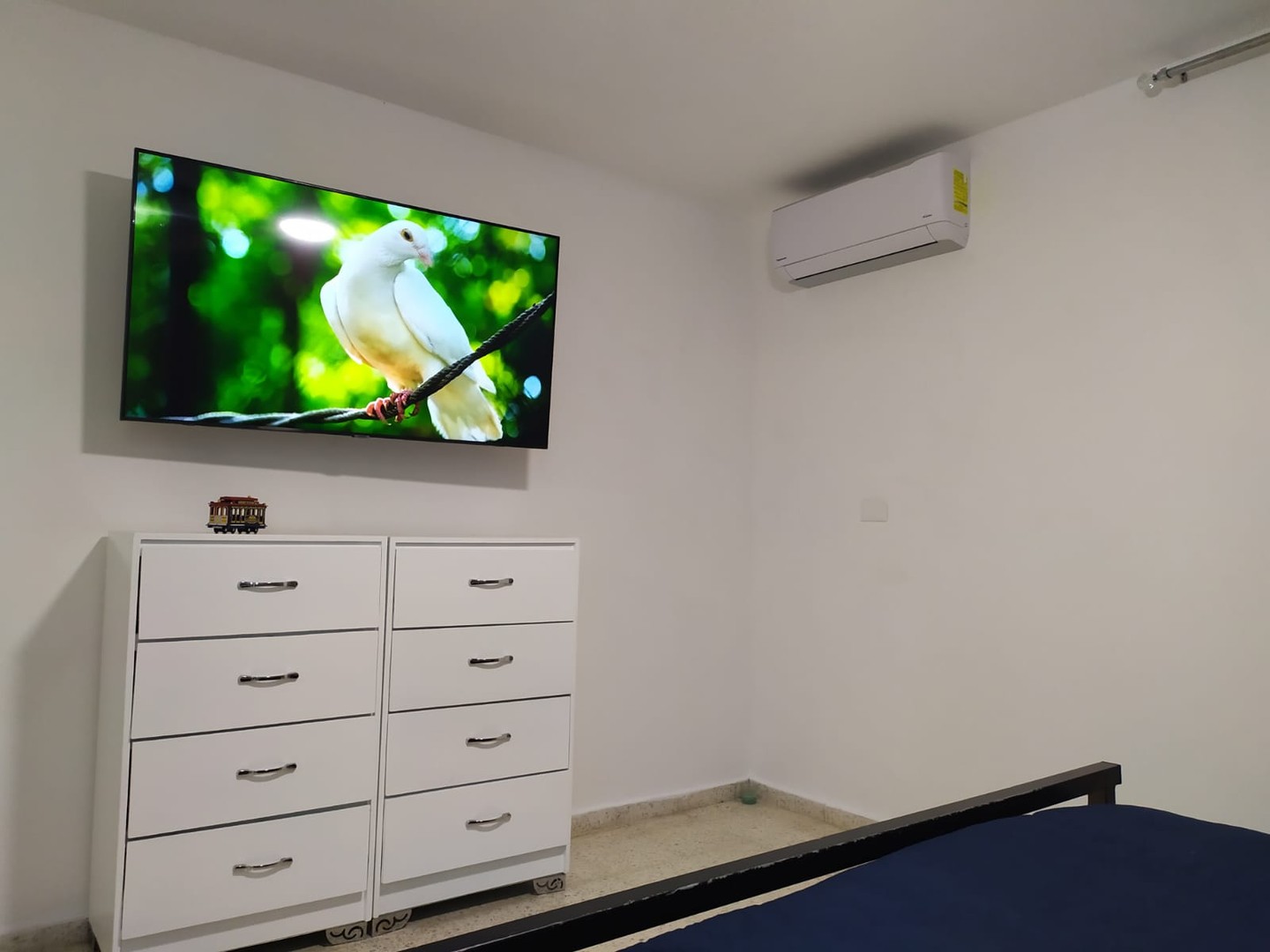 apartamentos - Alquilo Apartamento clasico  amueblado 2do piso en Ur Urb. Fernandez  4