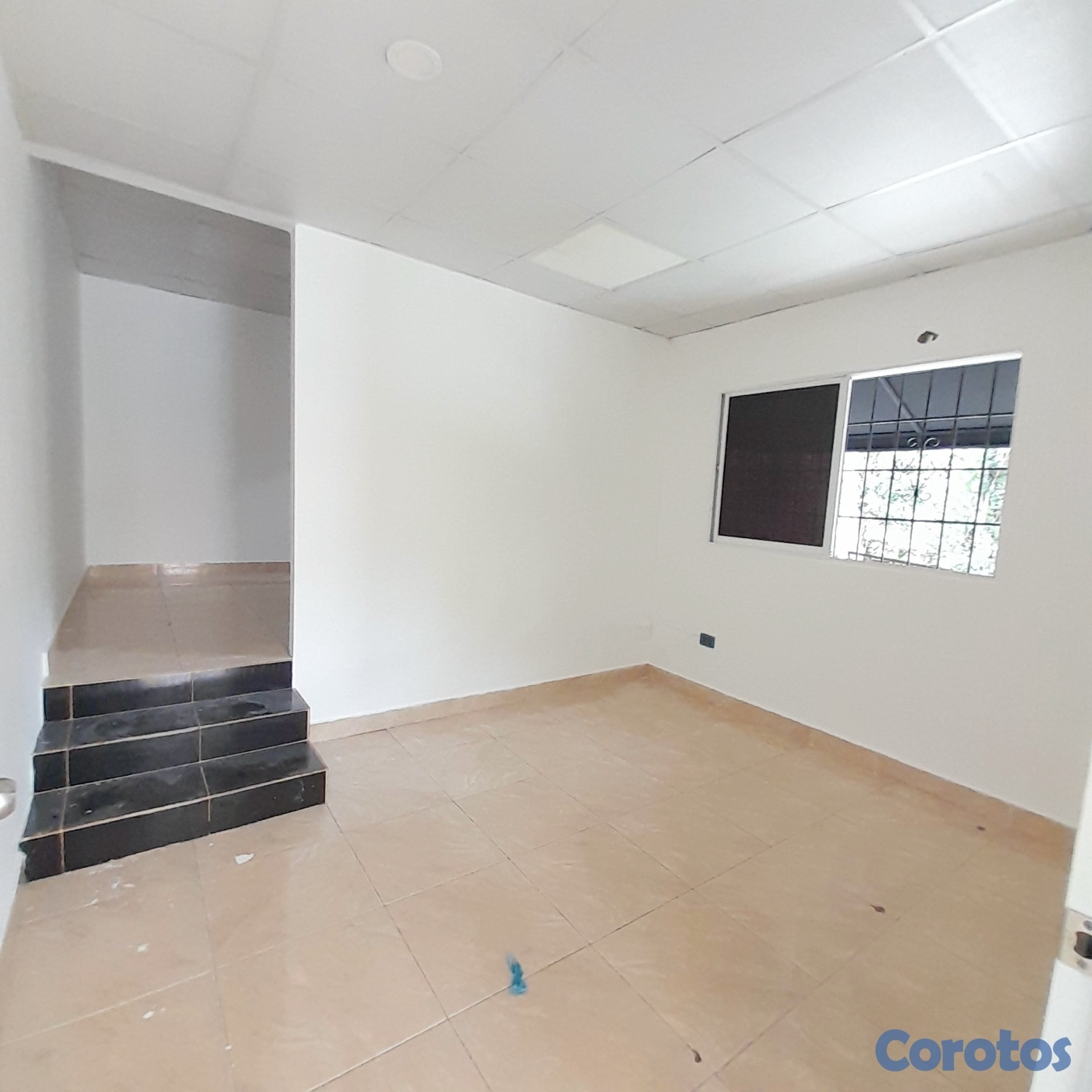 oficinas y locales comerciales - Alquiler local en bella vista  2