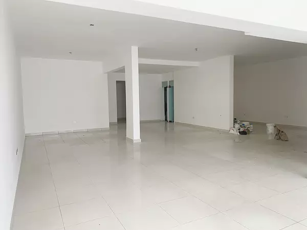 oficinas y locales comerciales - Local primer nivel Bella vista 4