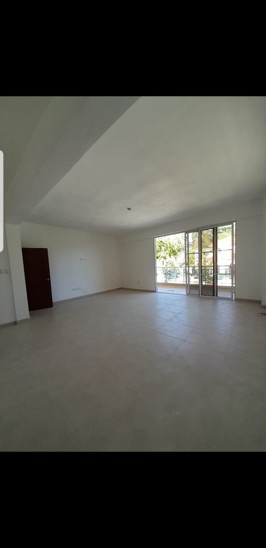 casas -  CASA CON PISCINA EN ARROYO HONDO  2