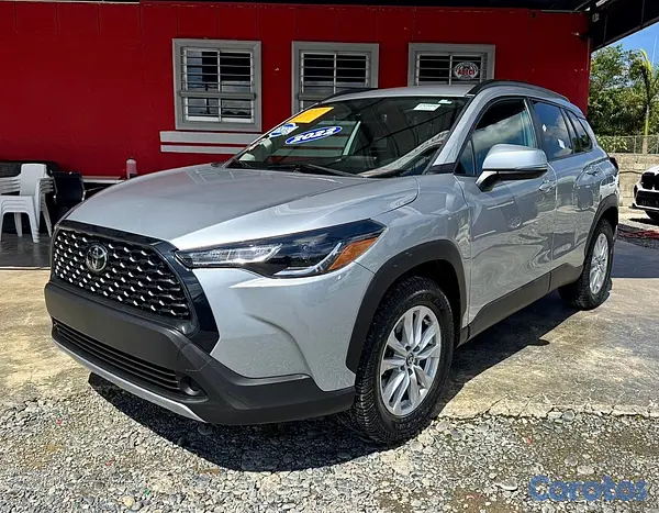 jeepetas y camionetas - Toyota Corolla Cross LE 2022
 3