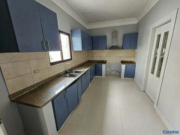 casas - Se Vende Casa en Proyecto Cerrado en San Francisco de Macorís Macoris
 8