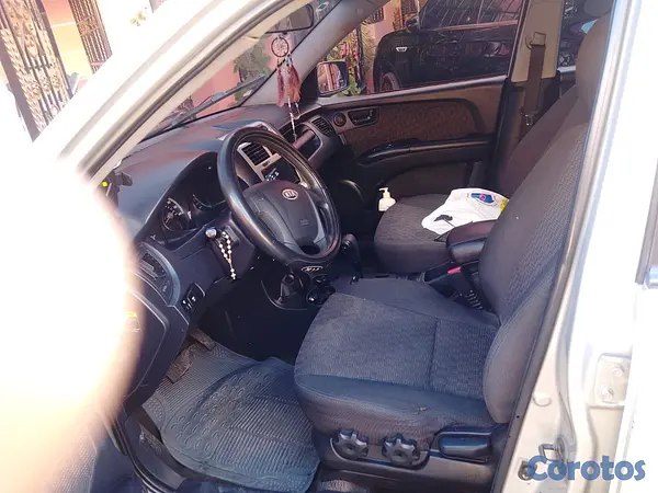 jeepetas y camionetas - Kia sportage Motor Dosch 4 cilindros 3