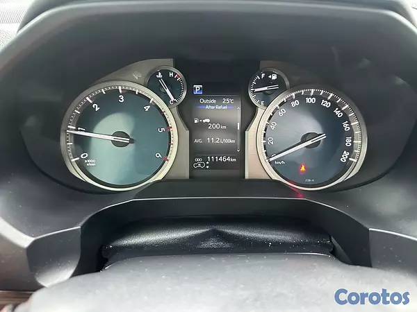 jeepetas y camionetas - Toyota Land Cruiser Prado VX-L año 2019 8