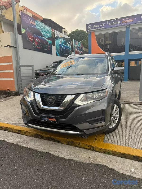 jeepetas y camionetas - Nissan Rogue SV 2020 4