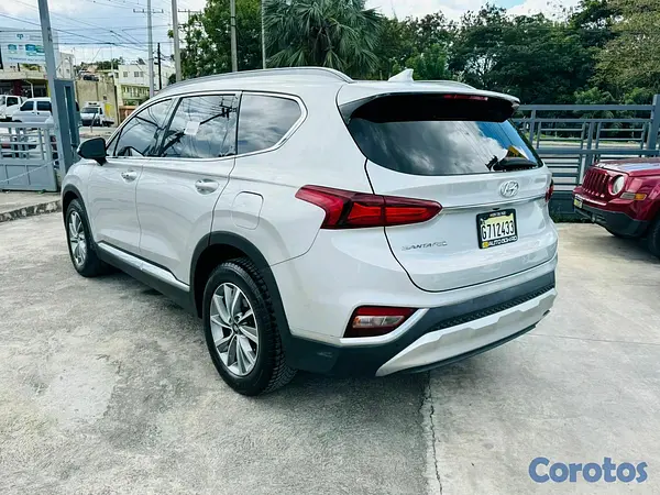 jeepetas y camionetas - Hyundai Santa Fe SEL 2020
 5