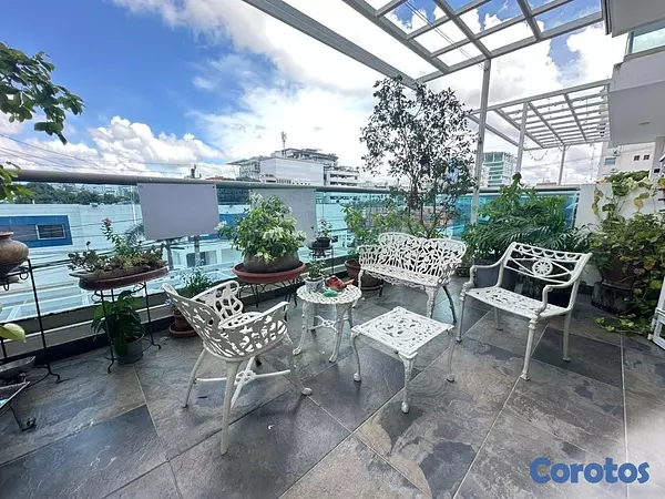 apartamentos - venta de apartamento en Evaristo morales Distrito nacional con 236.80mts 2
