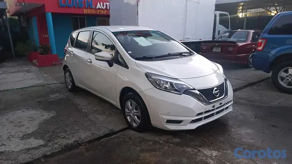 carros - Nissan Note año 2020 Blanco en Optimas condiciones 7