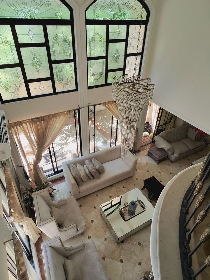 casas - Majestuosa casa en venta,viejo arroyo hondo  3
