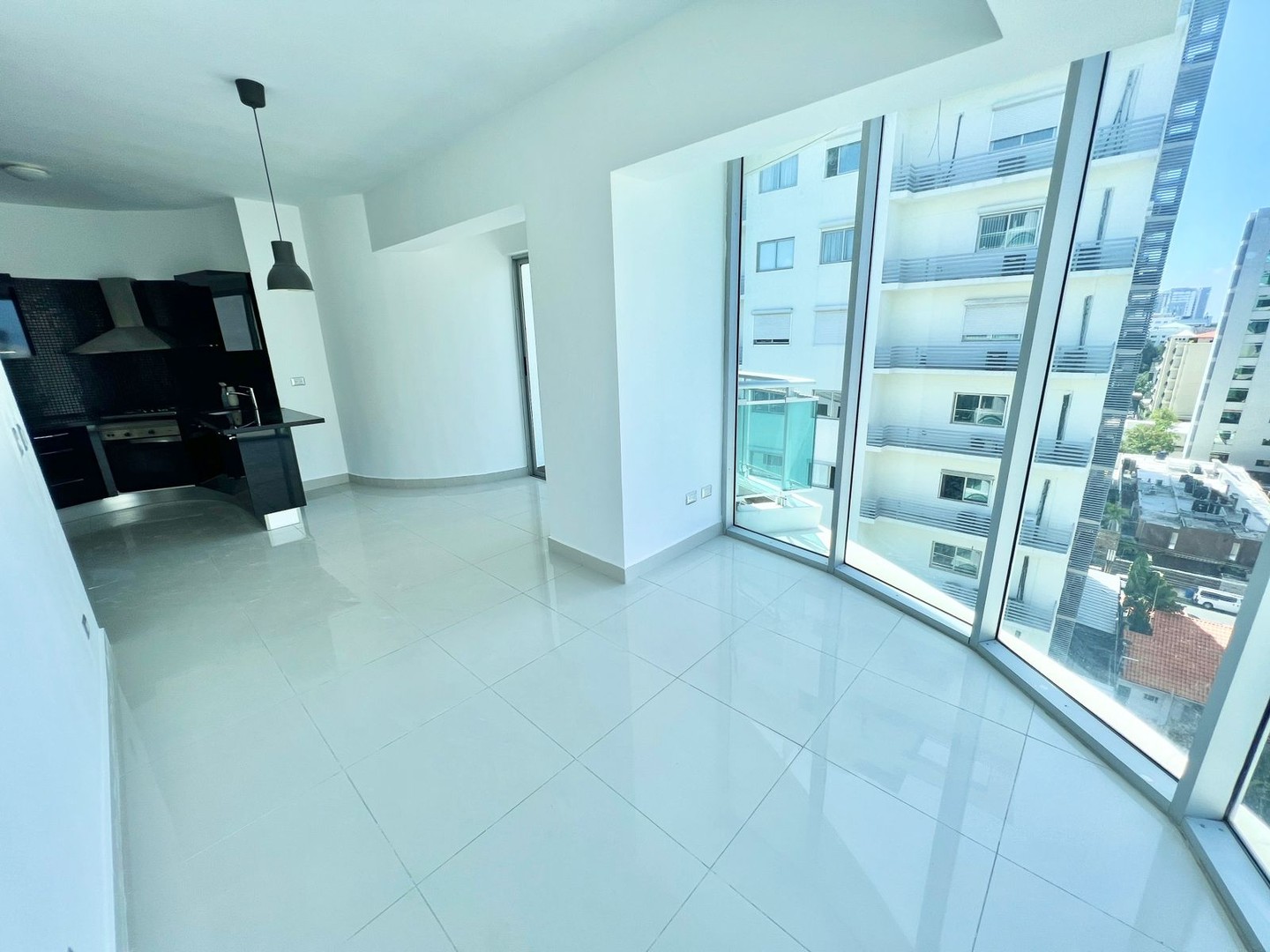 apartamentos - Apartamento en Piantini con Línea blanca  0