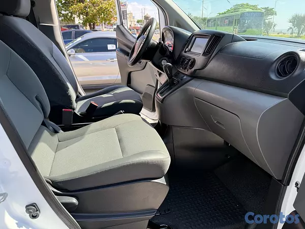 jeepetas y camionetas - Nissan NV200 2020 8