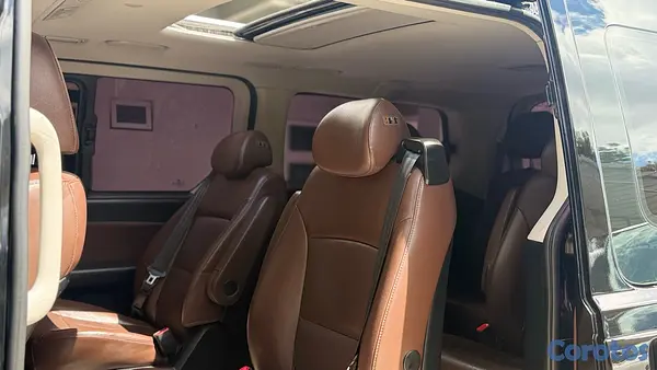 jeepetas y camionetas - 2021 Hyundai Grand Starex Ejecutiva Limusina  7