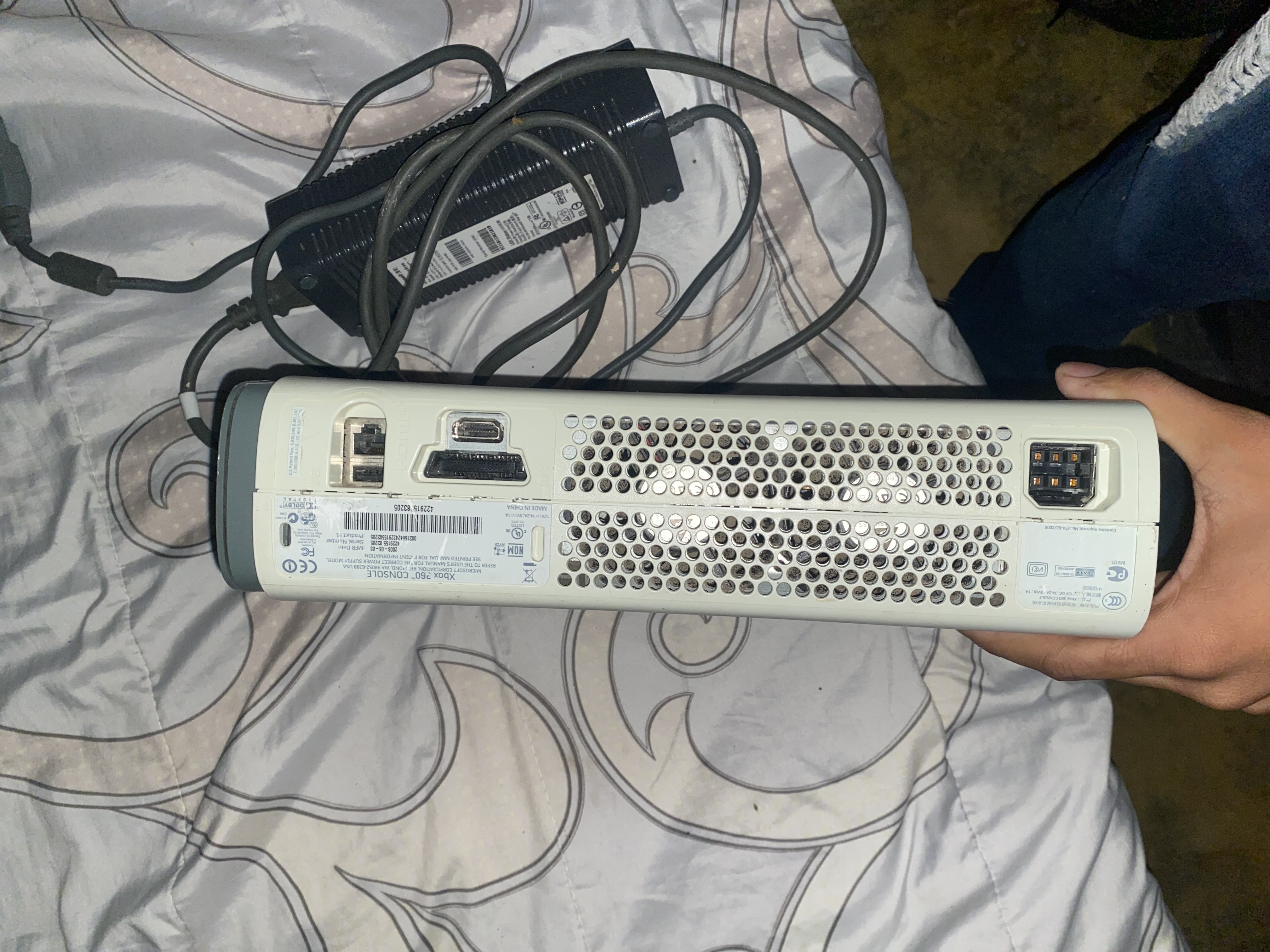 consolas y videojuegos - vendo Xbox 360 funciona perfectamente  1