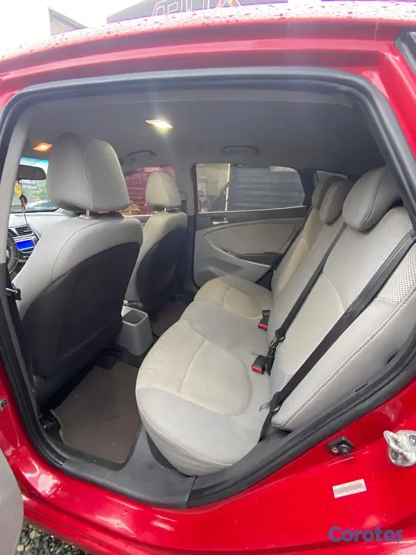 carros - Hyundai Accent 2012 9