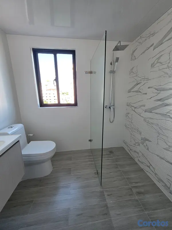 apartamentos - Alquiler apartamento vacio, ubicado en la mejor zo 9