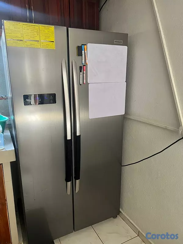 electrodomesticos - Nevera de 2 puertas FRIGIDAIRE  2