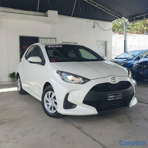 carros - toyota Yaris 2020 impecable 9