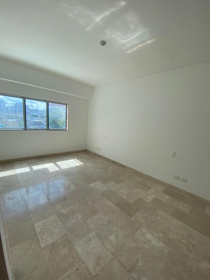 apartamentos - Apto en venta de oportunidad en Naco 7