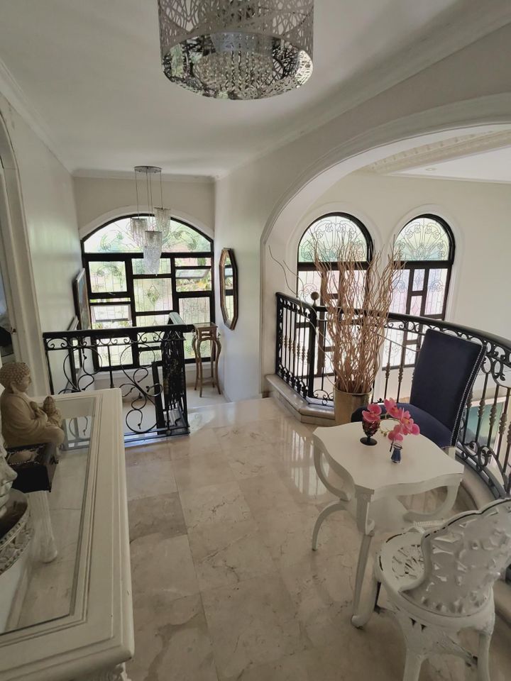 casas - Majestuosa casa en venta,viejo arroyo hondo  4