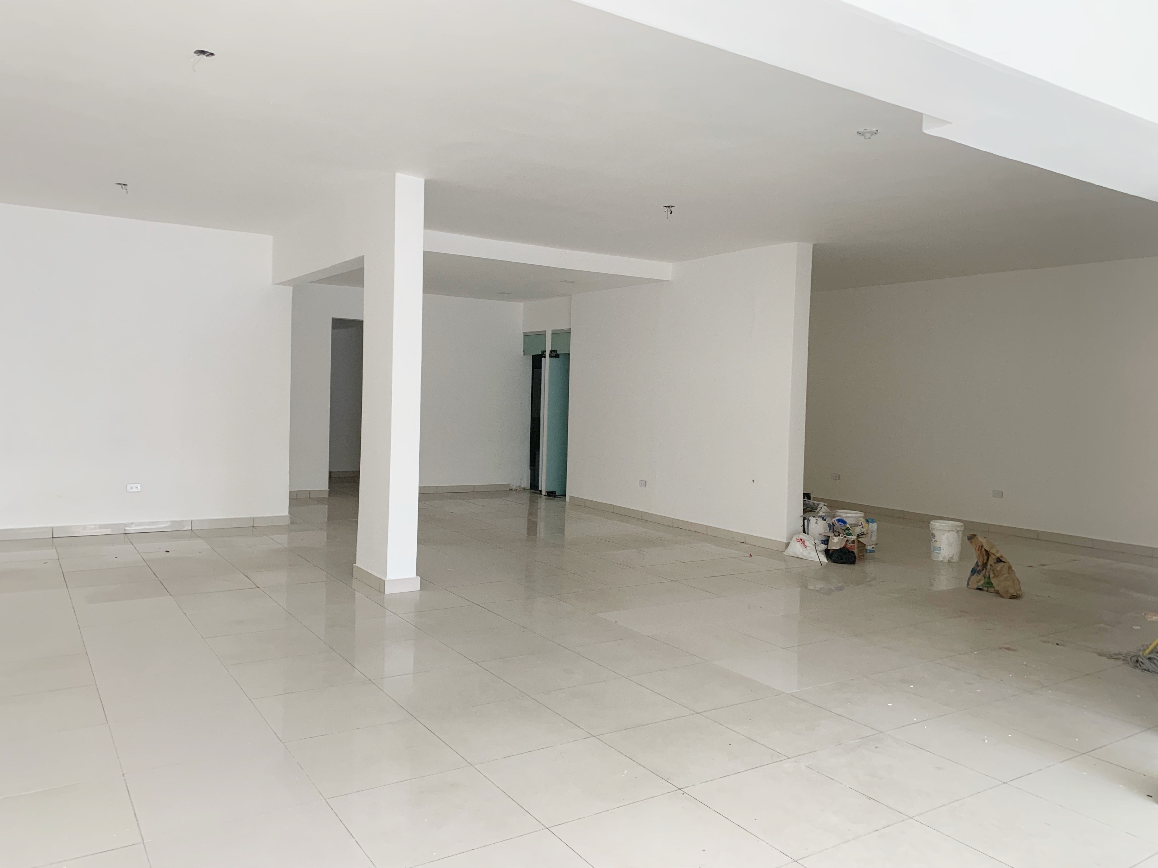 oficinas y locales comerciales - Local primer nivel Bella vista 1