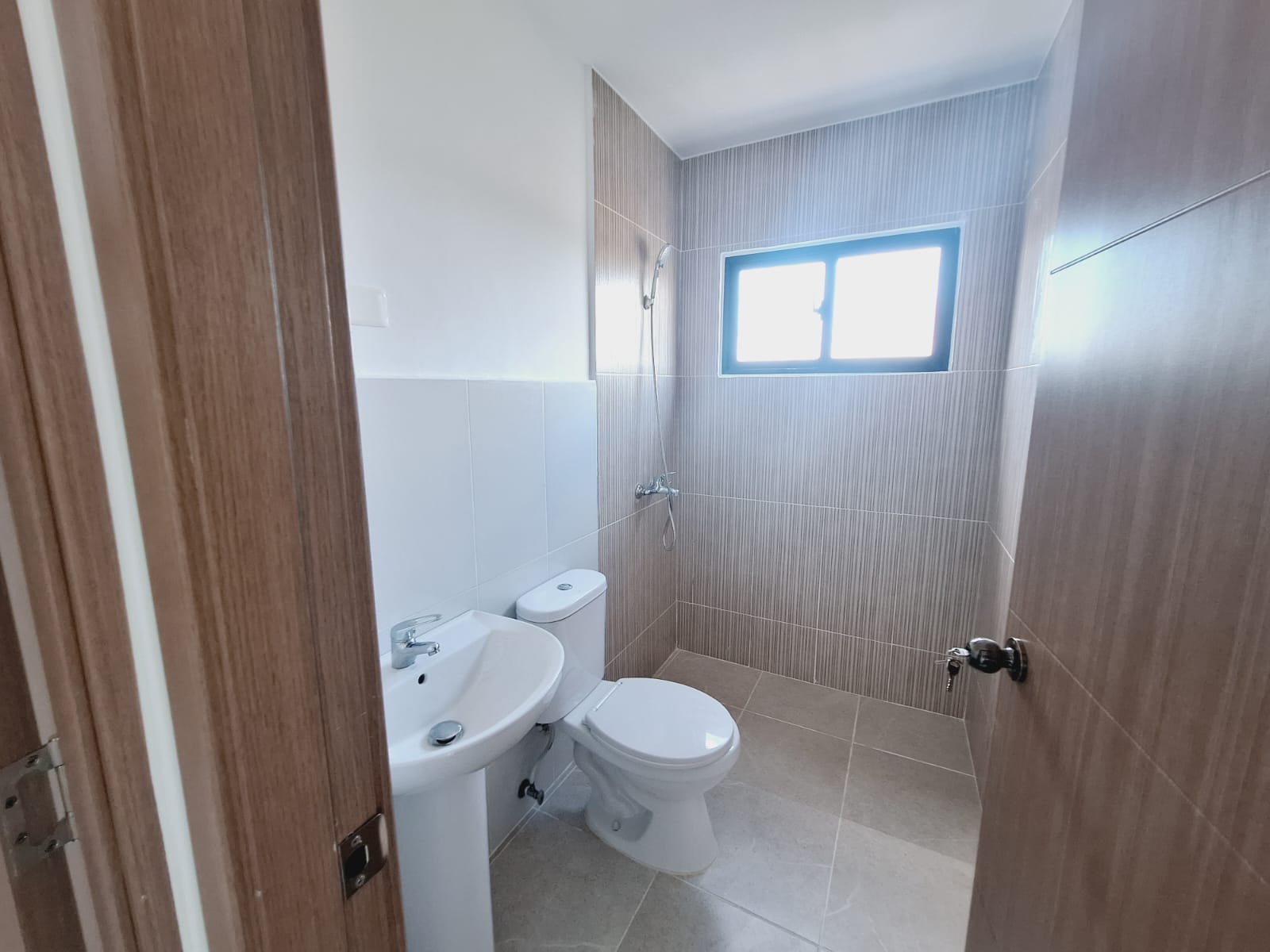 apartamentos - Renta de Nuevo Apartamento en Epic Punta Cana 5