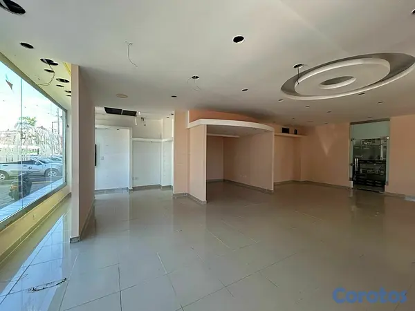 oficinas y locales comerciales - LOCAL EN ALQUILER PRIMER NIVEL - PLAZA COMERCIAL. 6