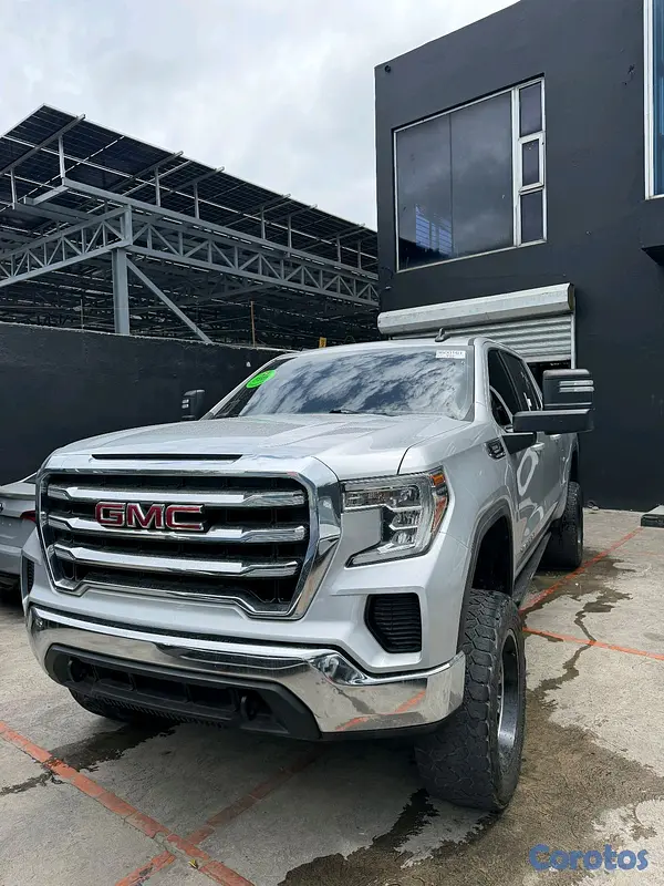 jeepetas y camionetas - 2020 GMC SIERRA 4X4 3.0 DURAMAX GASOL 2