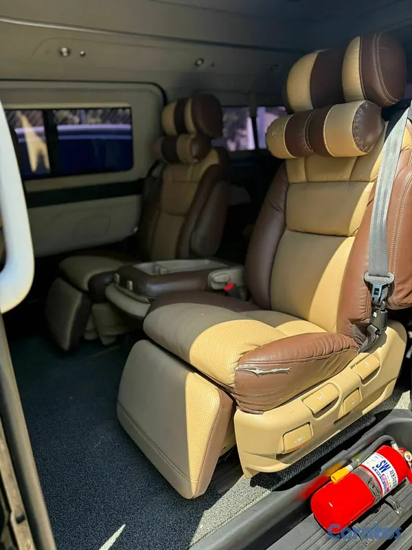 jeepetas y camionetas - hiunday starex 2019 6