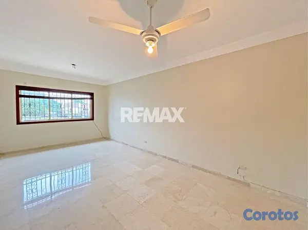 casas - Casa/Local Comercial en alquiler en Las Praderas 4