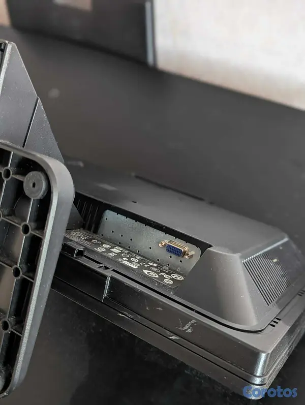computadoras y laptops - MONITOR HP 19´ (VGA) 2