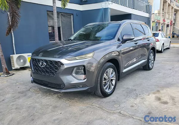 jeepetas y camionetas - Hyundai Santa Fe SE 2020 2